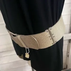 Street ahead beautiful wide hip belt taupe color Delila Belt - Taupe Italian Suede Leather Woman main image 3